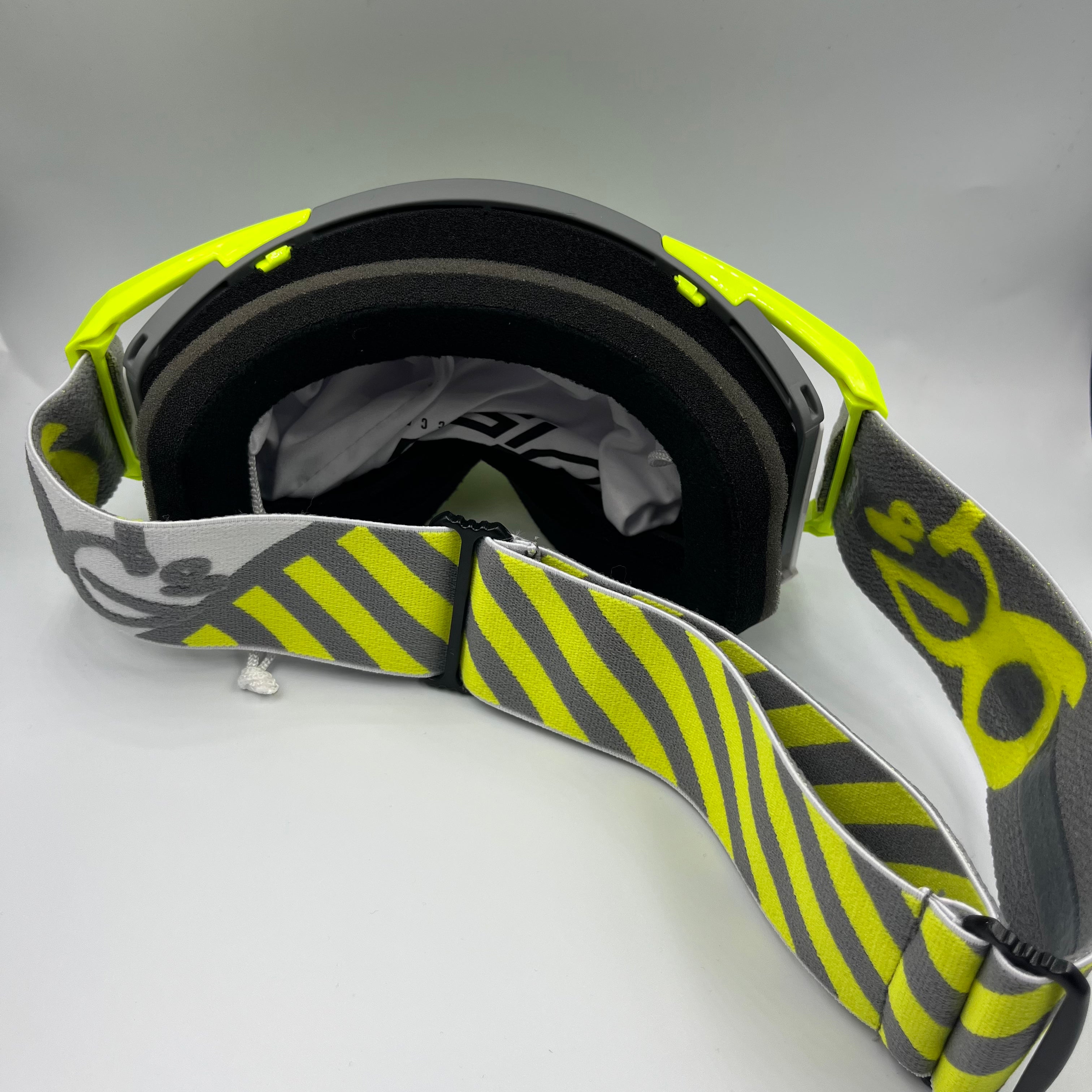 Visio V.1 Pro White/Grey/Green